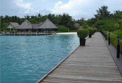 Arrival jetty photo of resort island