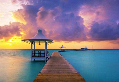 Arrival jetty photo of resort island