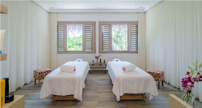Photo of a resort spa treatment room