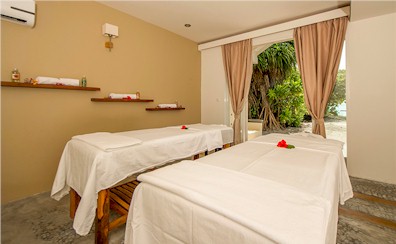 Photo of a resort spa treatment room