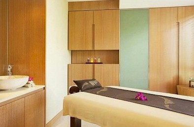 Photo of a resort spa treatment room