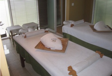 Photo of a resort spa treatment room