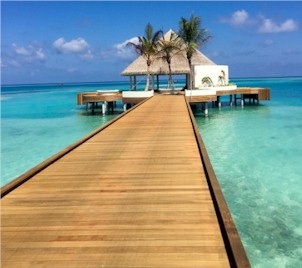 Arrival jetty photo of resort island