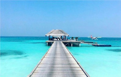 Arrival jetty photo of resort island