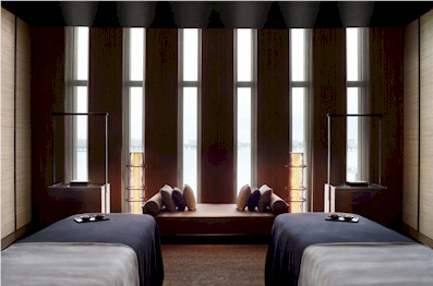 Photo of a resort spa treatment room