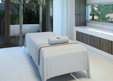 Photo of a resort spa treatment room